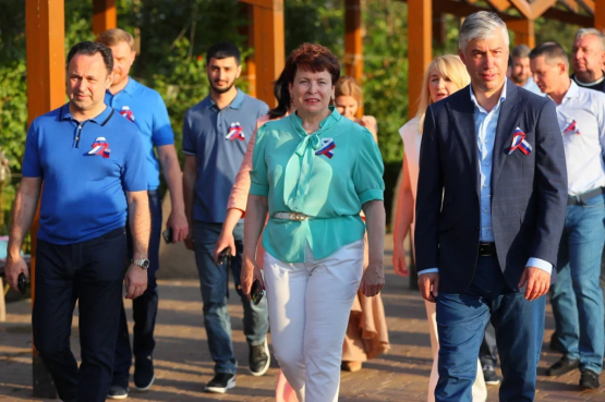 Тысячи ростовчан отпраздновали День России в парке «Левобережный» 